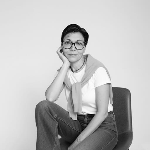 Imagem de estrategista em performance marketing para produtos de origem, chocolate e chá artesanal.